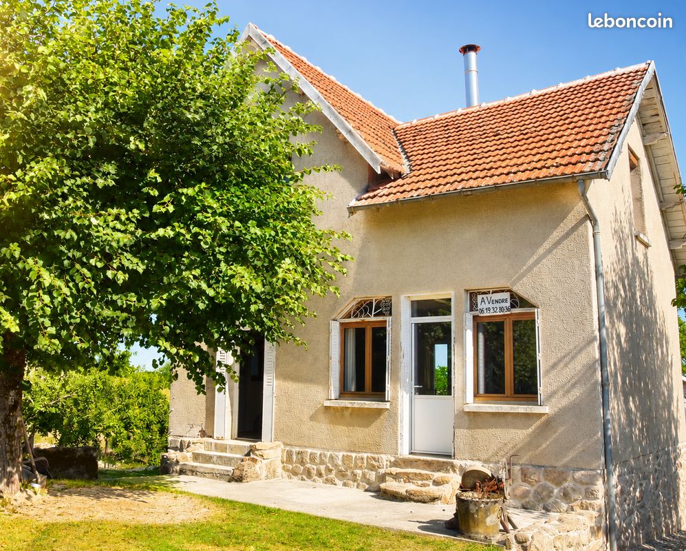 Maison 5 pièces 100 m² · à Cros-de-Montvert · 100 m² · 160 000 €