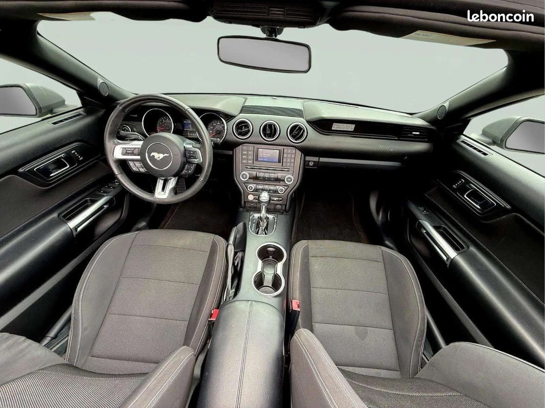 FORD Mustang Cabriolet * 305 ch * BVA * Faible Kilométrage * Caméra * Pack Performance (image 12)