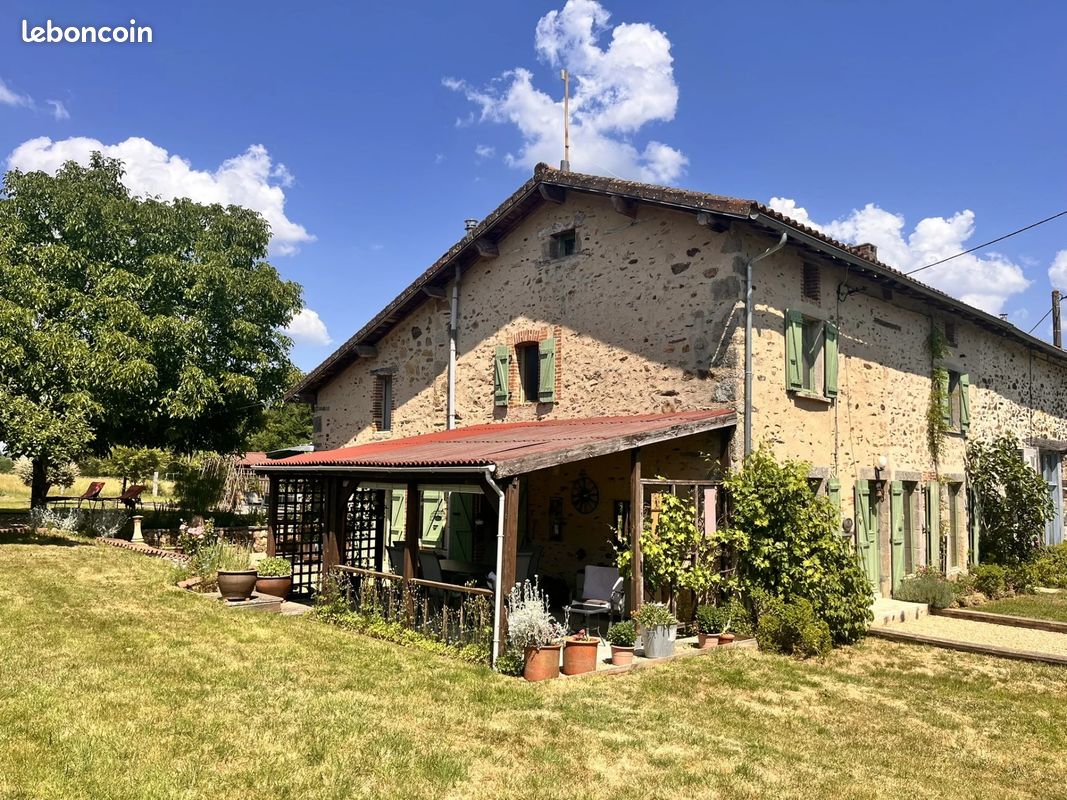 Maison 7 pièces 185 m² · à Oradour-sur-Vayres · 185 m² · 225 000 €