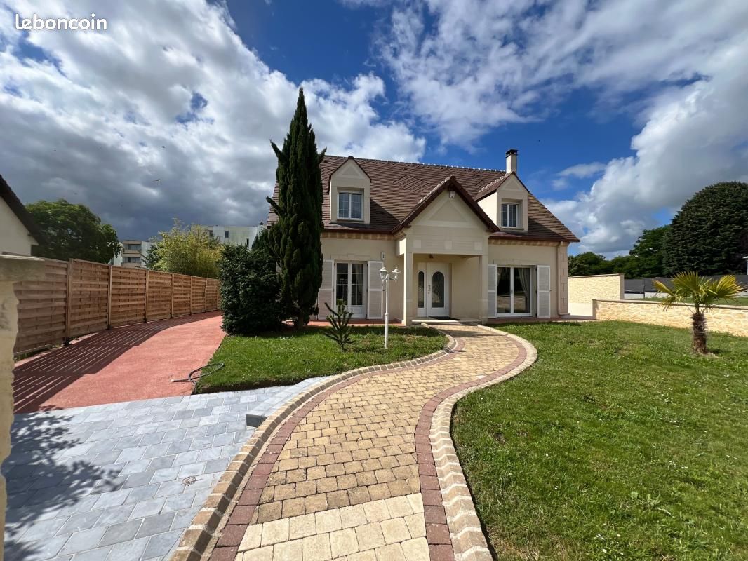 Maison 5 pièces 148 m² · à Chauny · 148 m² · 349 000 €