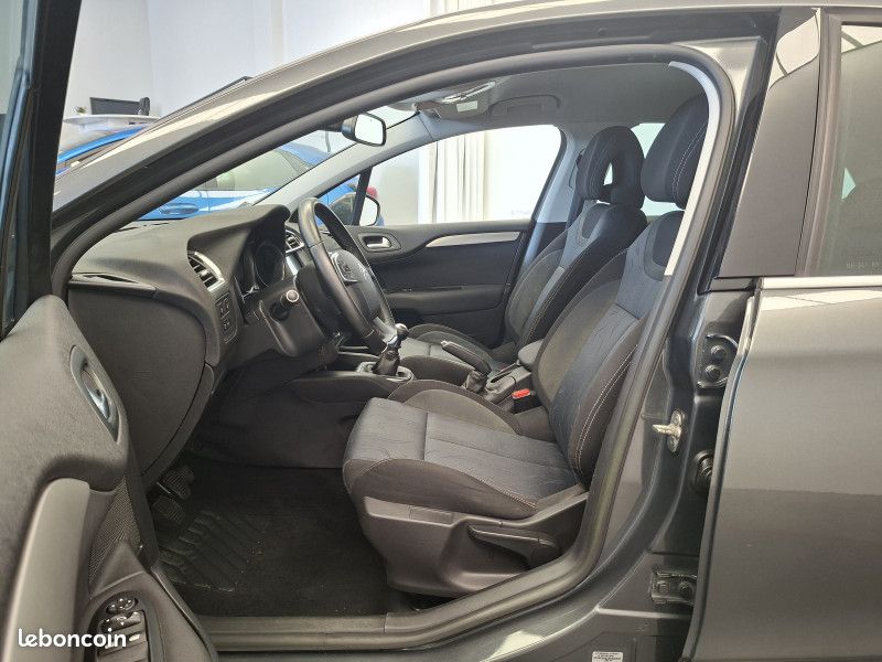 Citroen C4 1.6 hdi 115 ch Exclusive / GPS / Radar / Régulateur / Ecran / Clim Auto / (image 16)
