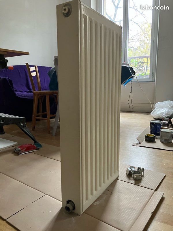 Radiateur à eau chaude acier (image 4)