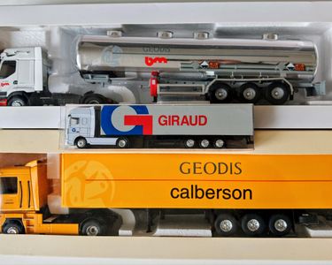 Camion Collection Geodis/Calberson Eligor 1/43 – Renault Magnum Référence 113781