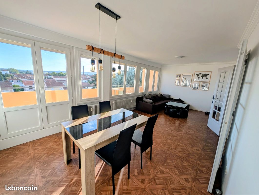 Appartement 3 pièces 71 m² · à Roanne · 71 m² · 120 000 €