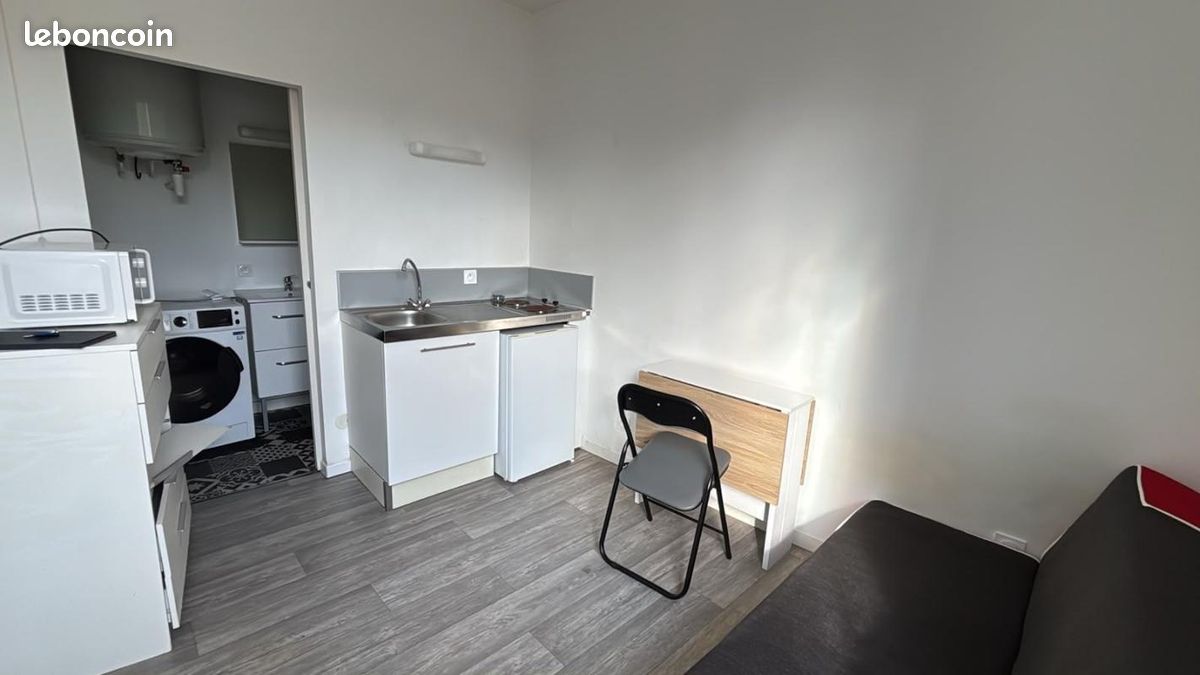 Appartement 1 pièce 11 m² · à Poitiers · 11 m² · 374 €