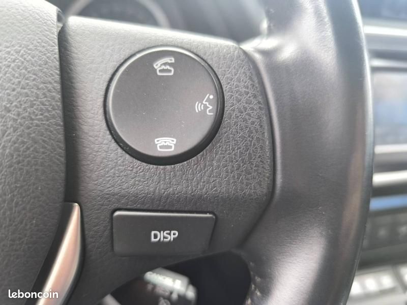 Toyota Auris HSD 136h Dynamic (image 16)