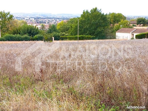 Terrain 740 m² Arthes