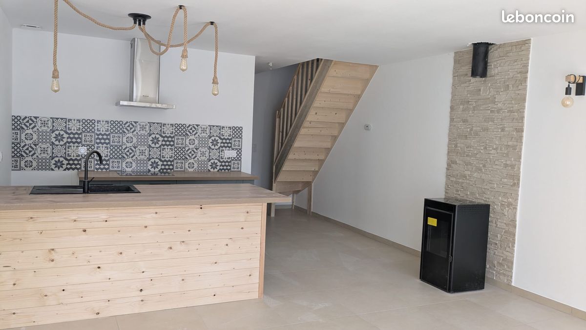 Appartement 4 pièces 95 m² · à Éhuns · 95 m² · 720 €/mois