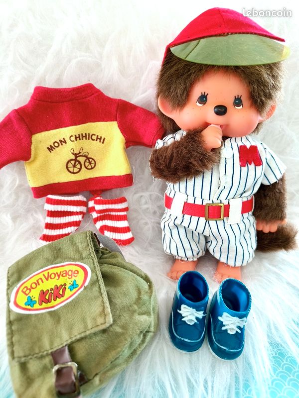 Peluche Monchhichi vintage + 2 tenues boutique monchhichi + sac à dos kiki AJENA vintage (image 1)