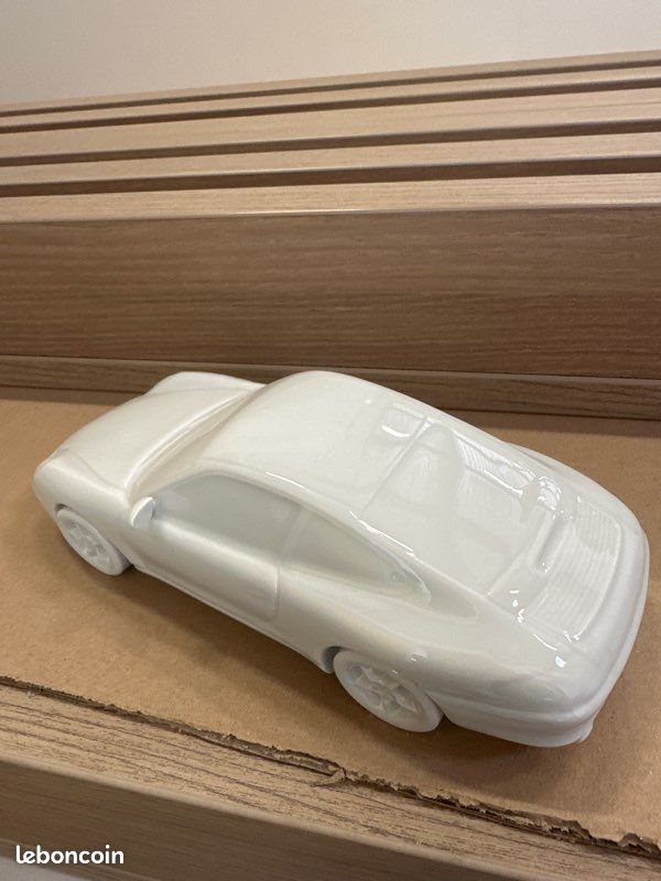 Porches 911 miniature en porcelaine (image 2)