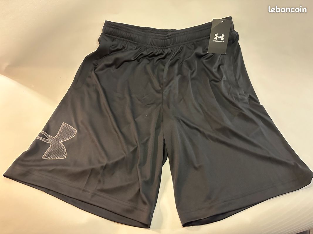 Short de sport Under Armour neuf (image 1)