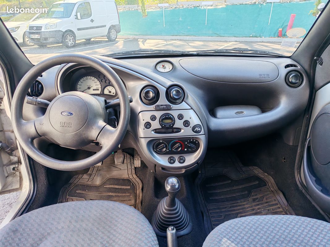 FORD KA 1.3 60ch - GRIS - 29/01/2001 - 117 100 KM - 3 490 - Garantie 3 mois incluse - Idéal ville ou jeune conducteur (image 6)
