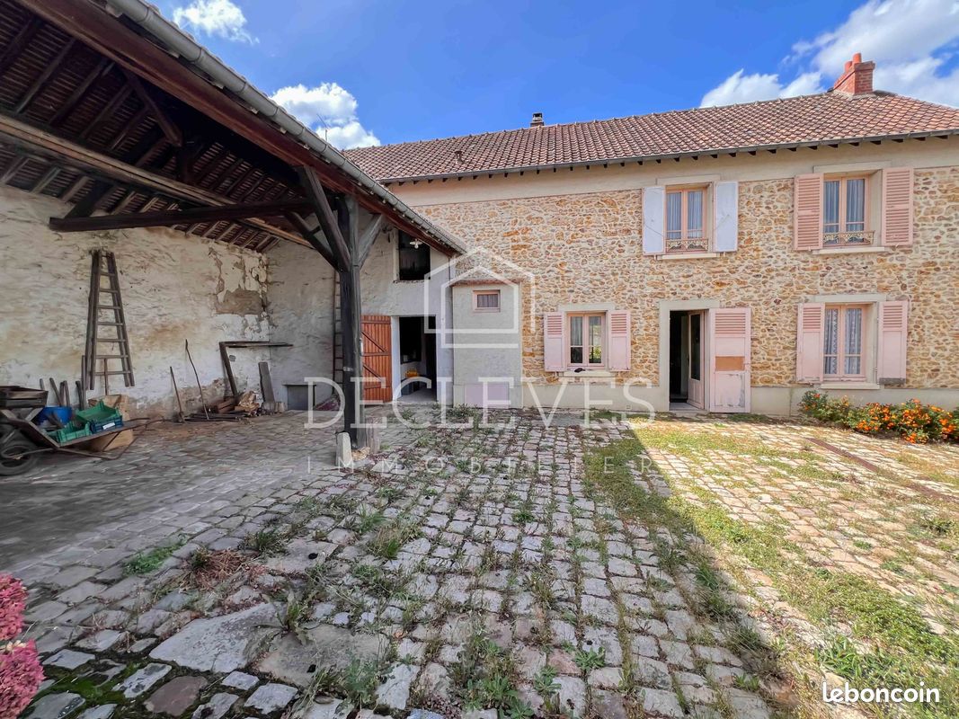 Maison 4 pièces 80 m² · à Orgeval · 80 m² · 561 000 €
