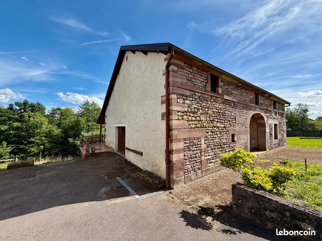 Maison 5 pièces 124 m² · à Froideconche · 124 m² · 137 000 €