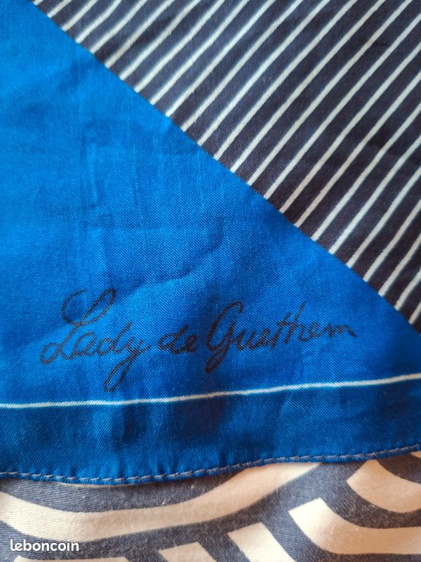 Stunning Vintage Italian Lady De Guethem Signed Blue