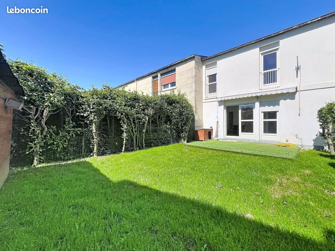 Maison 5 pièces 94 m² · à Boussy-Saint-Antoine · 94 m² · 255 000 €