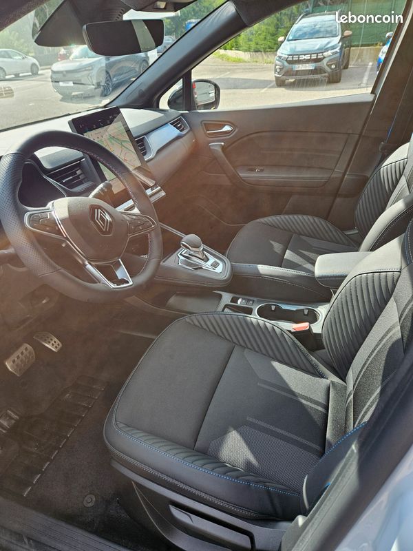 RENAULT CAPTUR esprit Alpine E-Tech full hybrid 145 + options (image 4)
