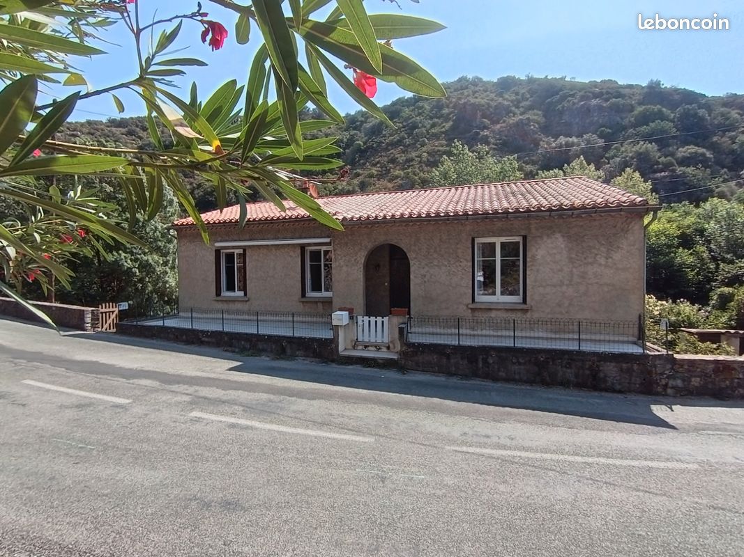 Maison 7 pièces 120 m² · à Lastours · 120 m² · 135 000 €