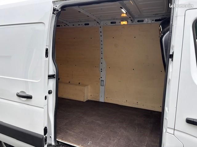 Renault Master FOURGON FGN TRAC F3500 L2H2 BLUE DCI 135 CONFORT (image 10)