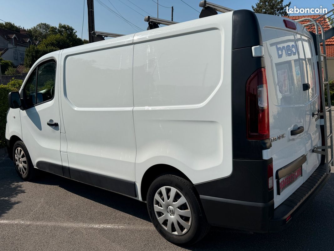 Renault trafic l1h1 dci 120 cv grand confort 12900 ttc 10750 ht (image 4)