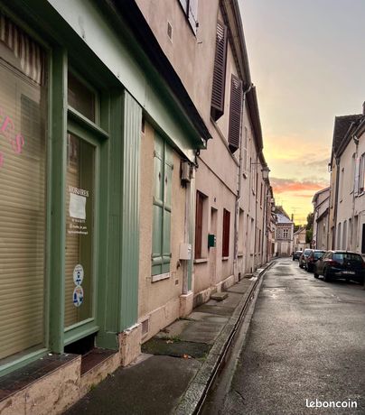 https://img.leboncoin.fr/api/v1/lbcpb1/images/16/ac/b3/16acb3d1f1f3731714fc5beb136062e1b6db9a46.jpg?rule=ad-image