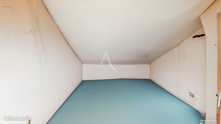 https://img.leboncoin.fr/api/v1/lbcpb1/images/16/ad/31/16ad3103f91d3e50b9a6ee5c79f1801ca8626d2d.jpg?rule=ad-image