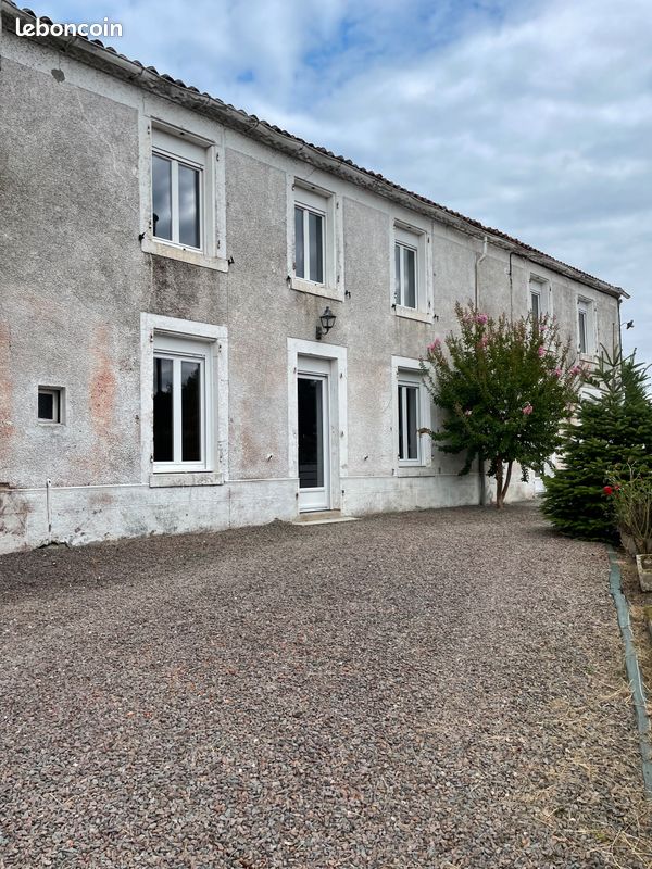 Maison 6 pièces 130 m² · à Bourneau · 130 m² · 110 000 €