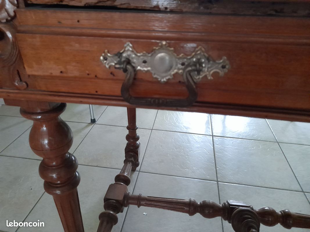 Table basse /ancienne/avec tiroir (image 3)