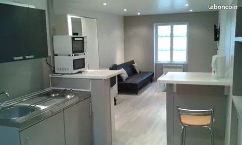 Studio meublé et équipé