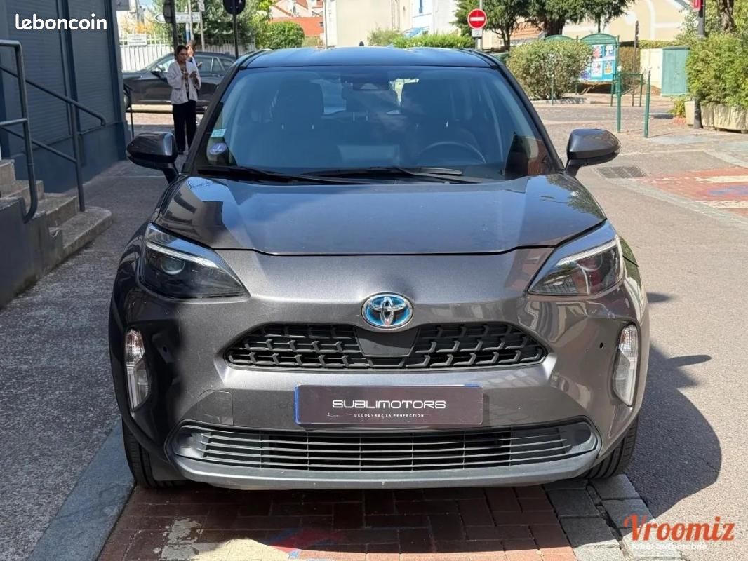 Toyota Yaris CROSS 1.5 114H 90 HYBRID FULL-HYBRID 0.8KWH DESIGN BVA (image 2)