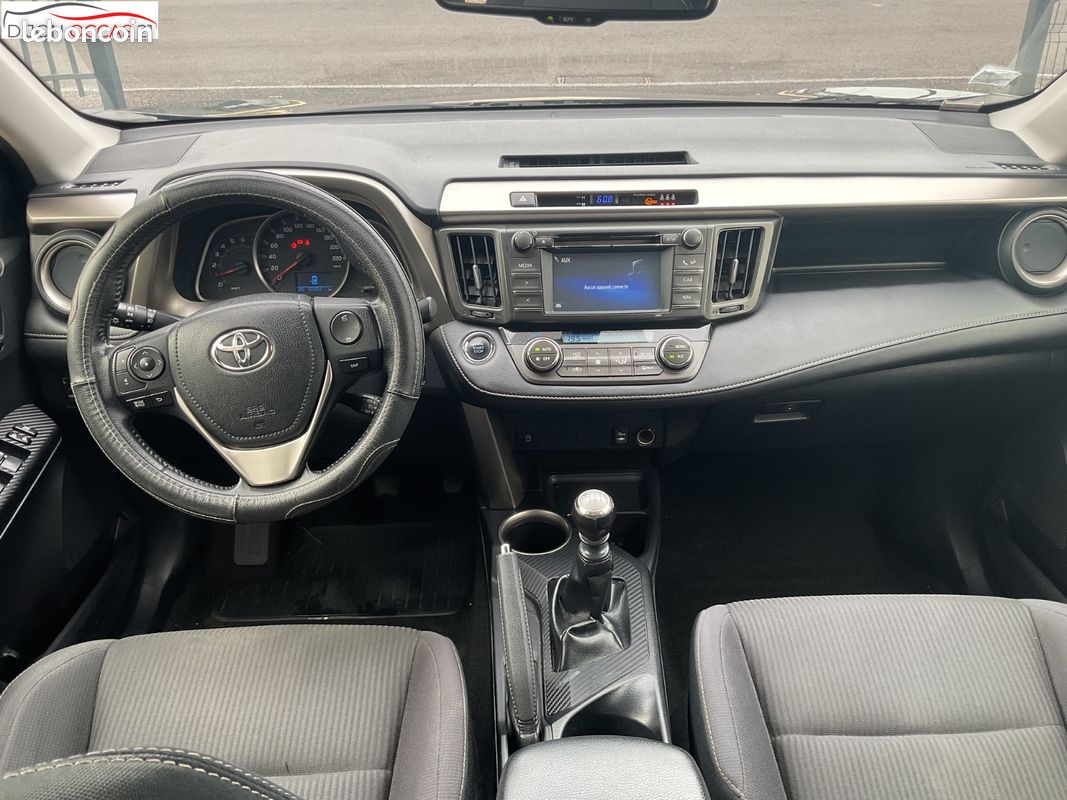 TOYOTA RAV4 124 D-4D 2WD Lounge (image 17)