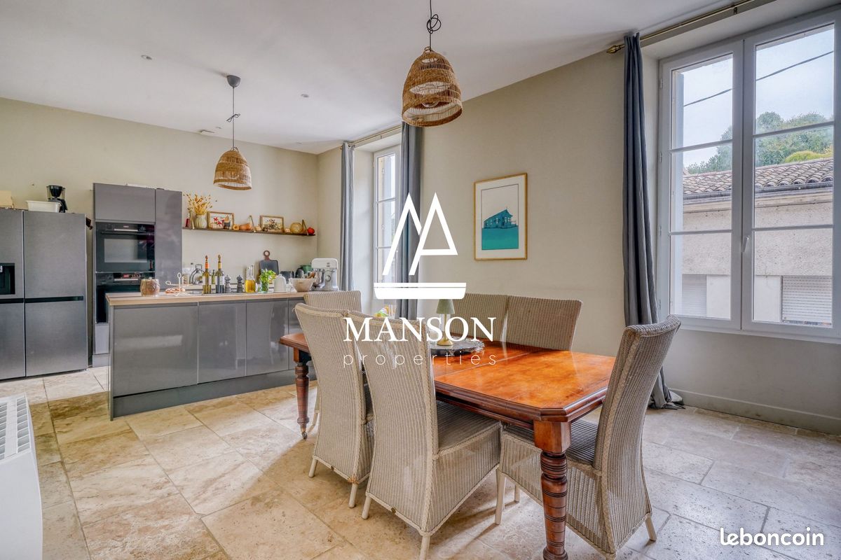 Maison 9 pièces 222 m² · à Lormont · 222 m² · 424 000 €