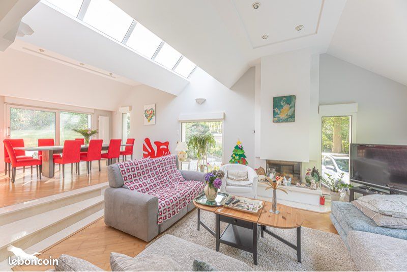 Maison 7 pièces 190 m² · à Château-Renault · 190 m² · 360 000 €