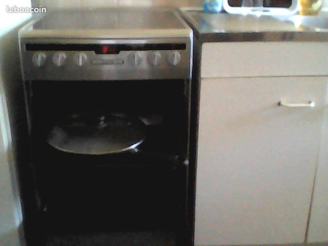 Cuisiniere electrique vitroceramique (image 1)