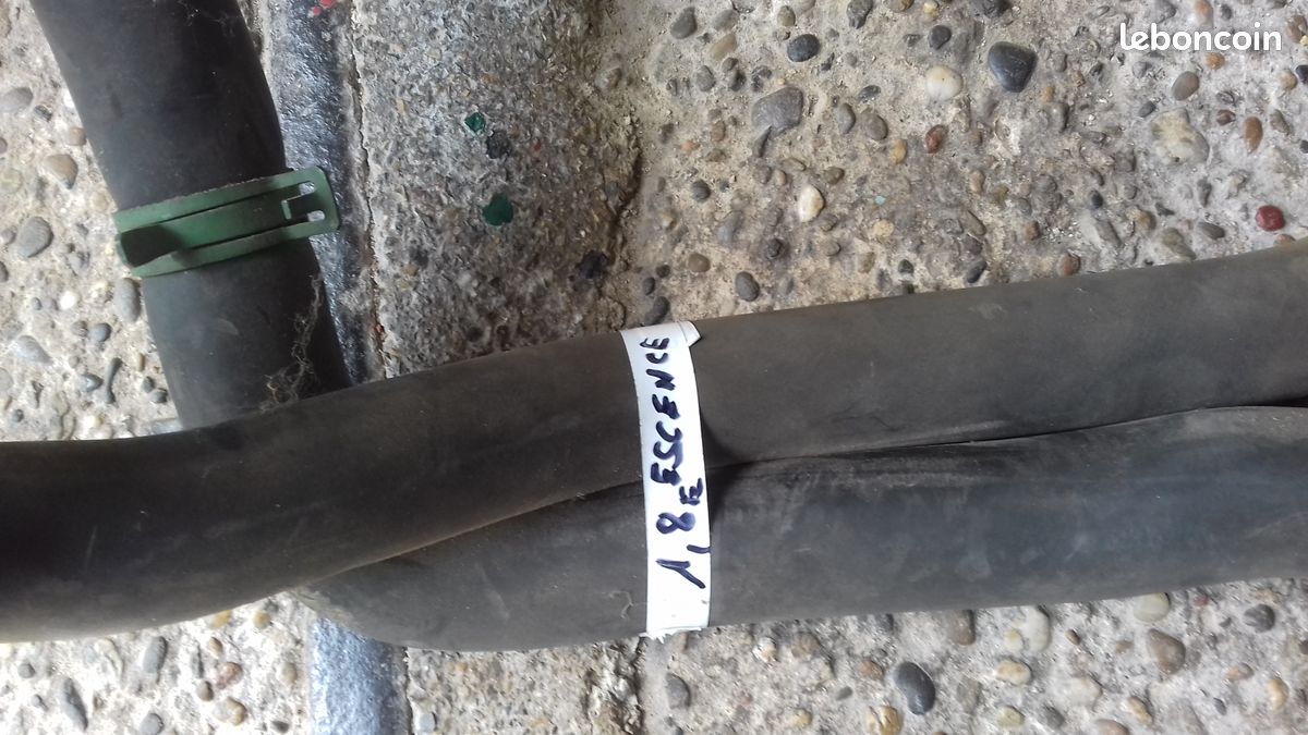 2 durites de radiateur Laguna 1 1.8 (image 1)