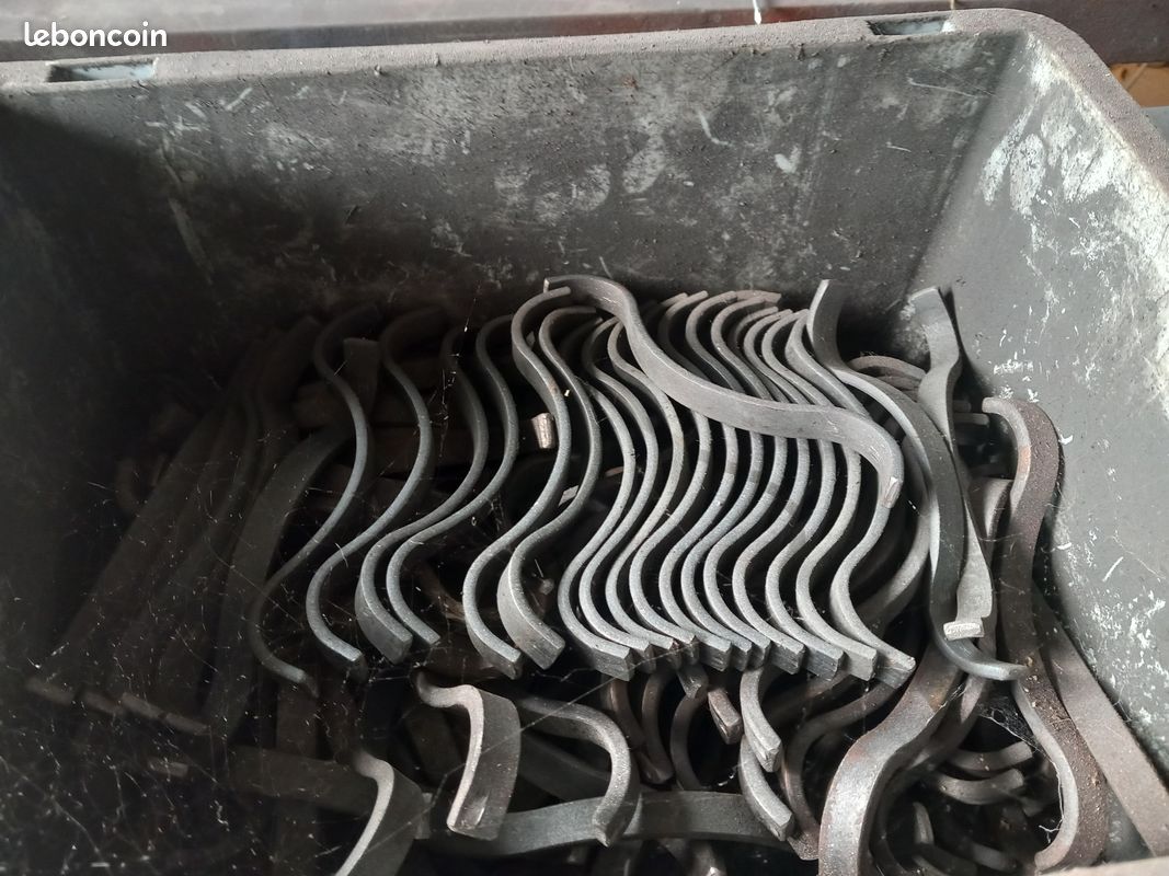 Volutes (image 1)