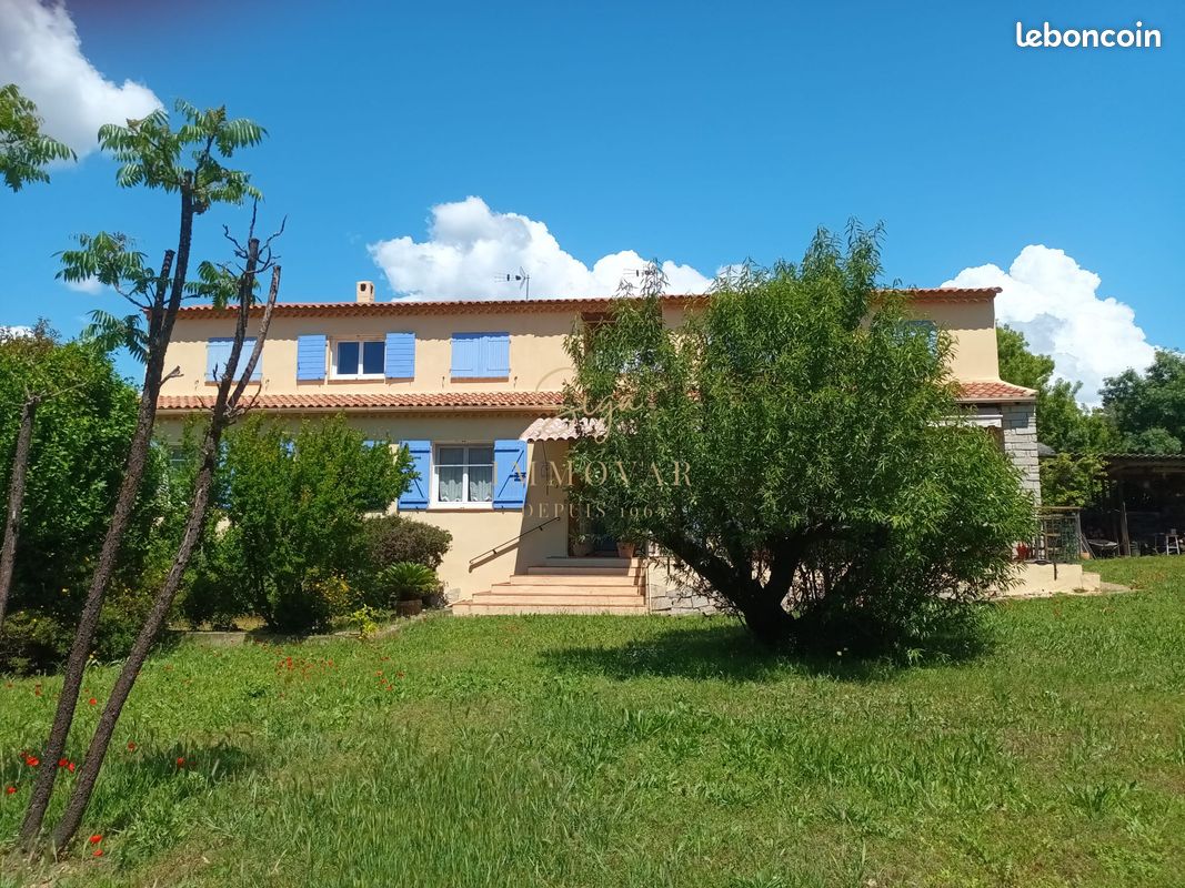 Maison 10 pièces 250 m² · à La Cadière-d'Azur · 250 m² · 1 090 000 €