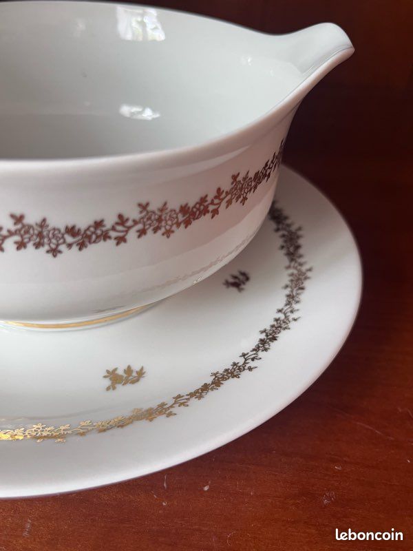 Saucière en porcelaine de Limoges – A. Lanternier & Cie / Blanc et or (image 2)