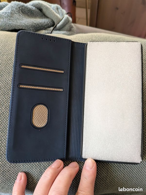 Étui Portefeuille Cuir Dark Blue QHOHQ + Verre Trempé pour Samsung S25 Edge 5G (image 2)