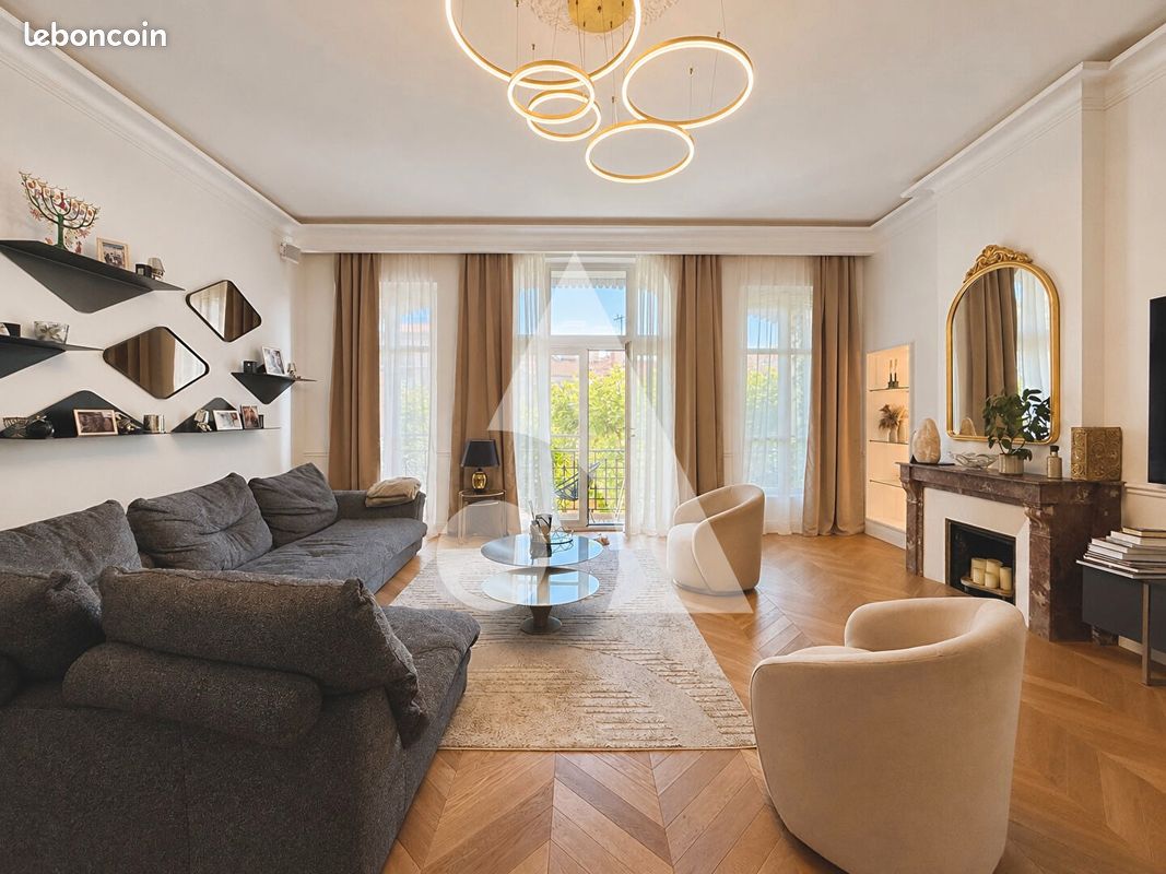 Appartement 5 pièces 180 m² · à Aix-en-Provence · 180 m² · 1 580 000 €