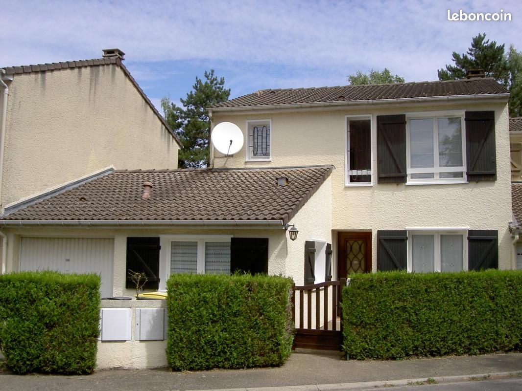 Maison 6 pièces 115 m² · à Montigny-le-Bretonneux · 115 m² · 585 000 €