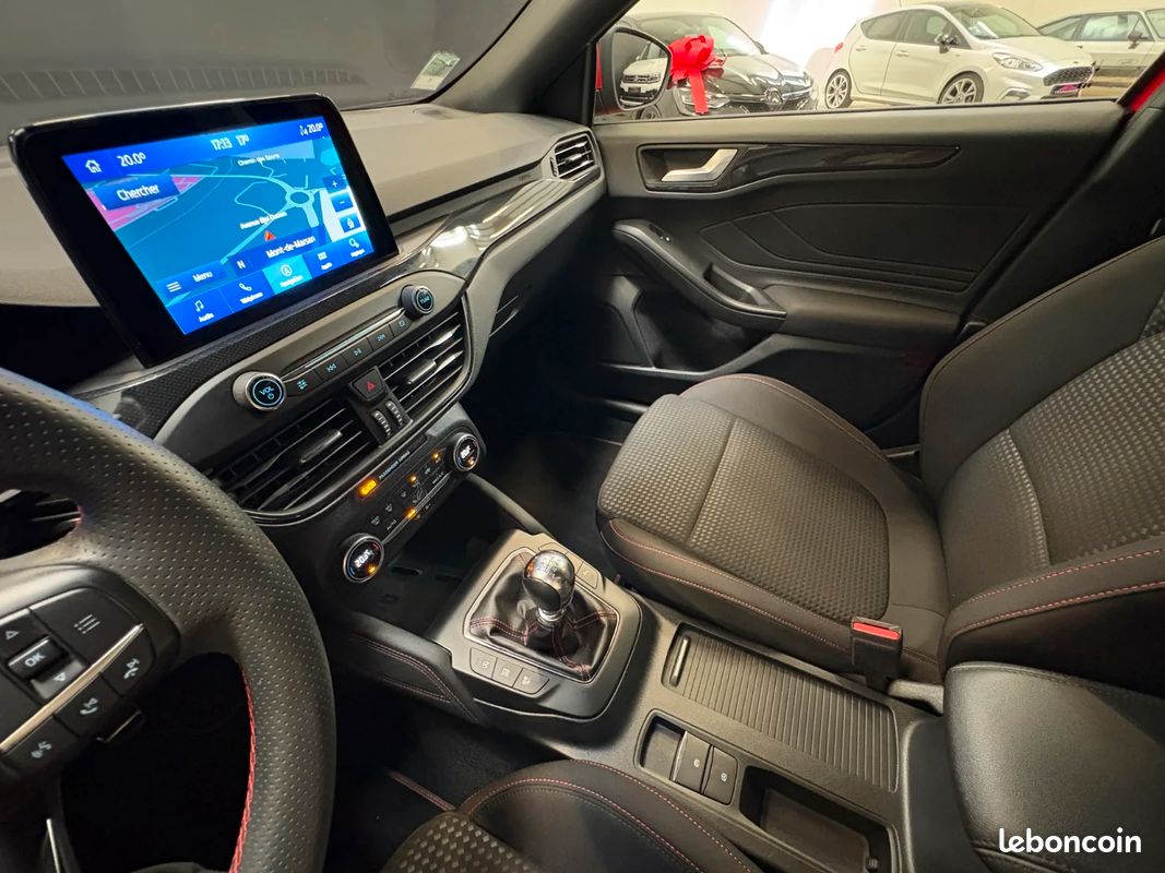 FORD FOCUS ST LINE X EcoBoost 155 ch MHEV - 1ERE MAIN - PARFAIT ÉTAT - VIRTUAL COCKPIT - CARPLAY - ATTELAGE AMOVIBLE (image 16)