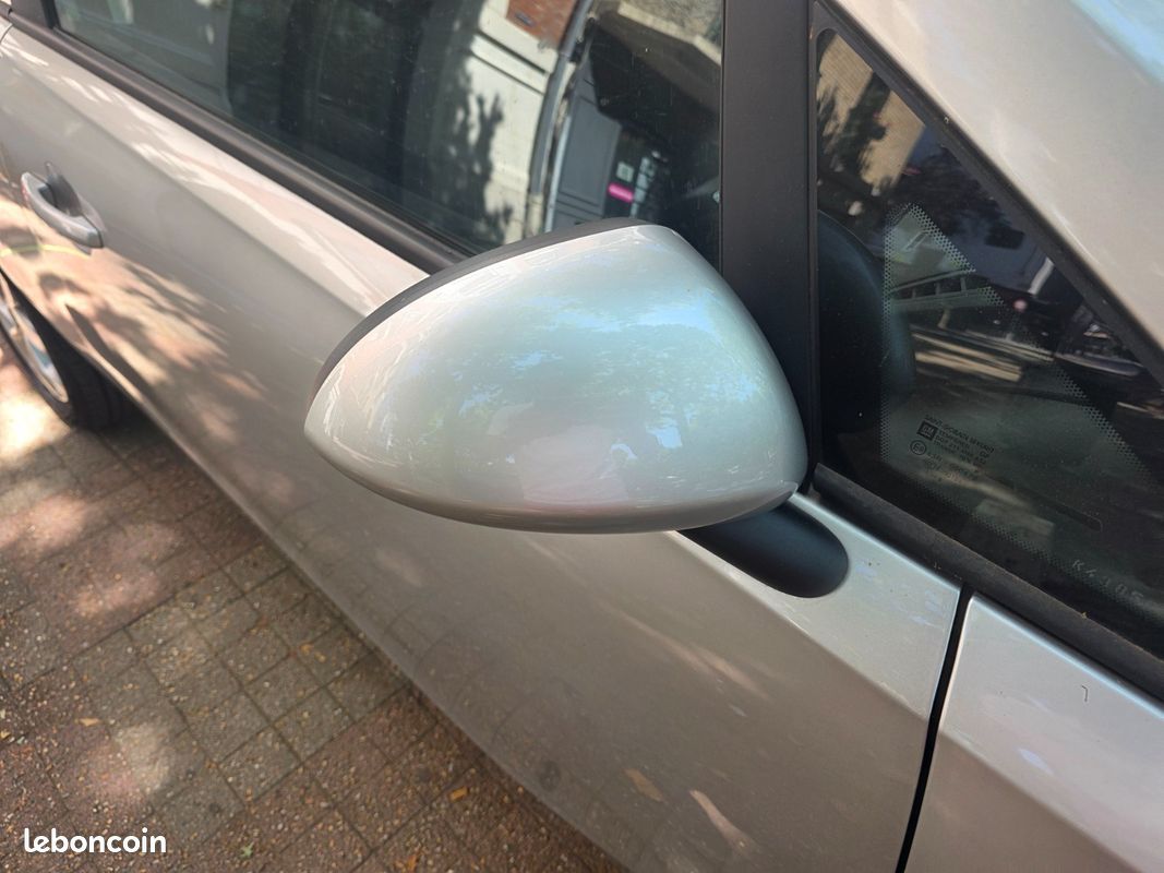 OPEL CORSA 1.4 90 ch Design 120 ans BVM5 - CARPLAY / CAMERA DE RECUL (image 13)