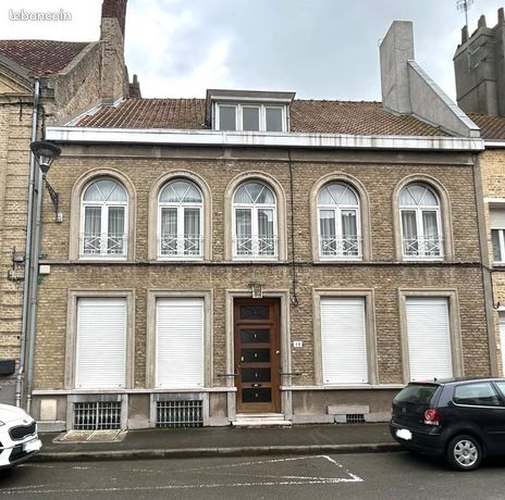 Maison 8 pièces 211 m²