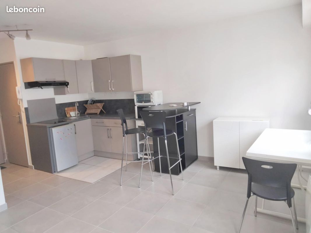 Appartement 1 pièce 28 m² · à Angers · 28 m² · 630 €