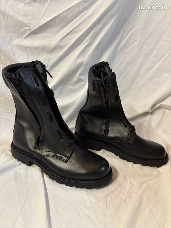 Rangers Boche R22P cuir noir taille 45 - NEUVES (image 3)