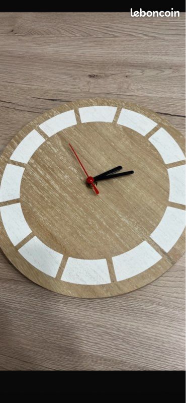 Horloge en bois Alinea (image 1)