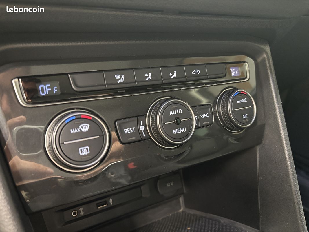 VOLKSWAGEN Tiguan II 1.4 TSI 150 BLUEMOTION TECHNOLOGY CARAT DSG6 (Attelage) (image 20)