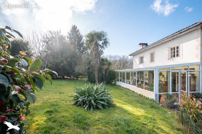 Maison 5 pièces 167 m² · à Saint-Étienne-d'Orthe · 167 m² · 299 999 €