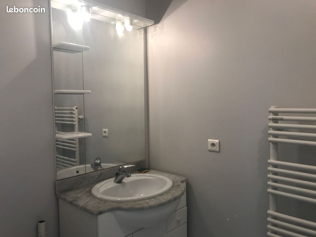 Appartement a louer lons-le-saunier - 2 pièce(s) - 41 m2 - Surfyn